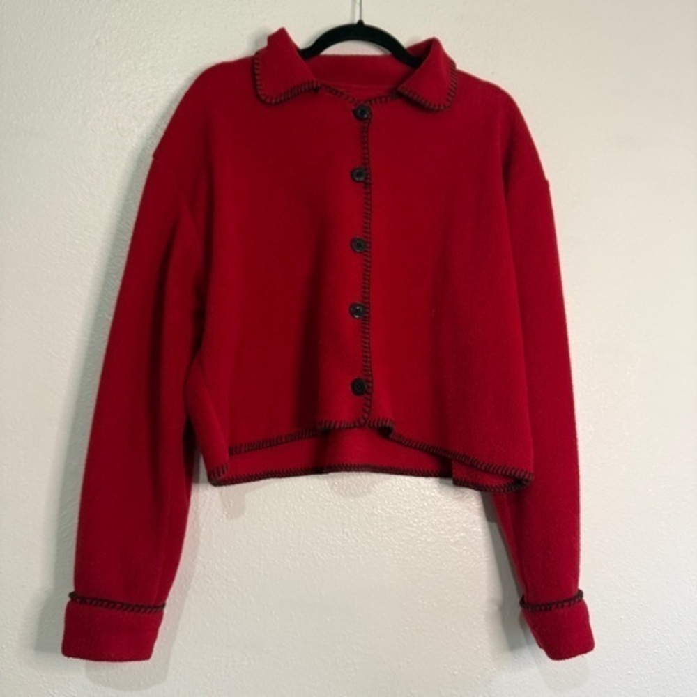 Montana Blues Red Fleece Jacket w/Black Buttons. Sz M.